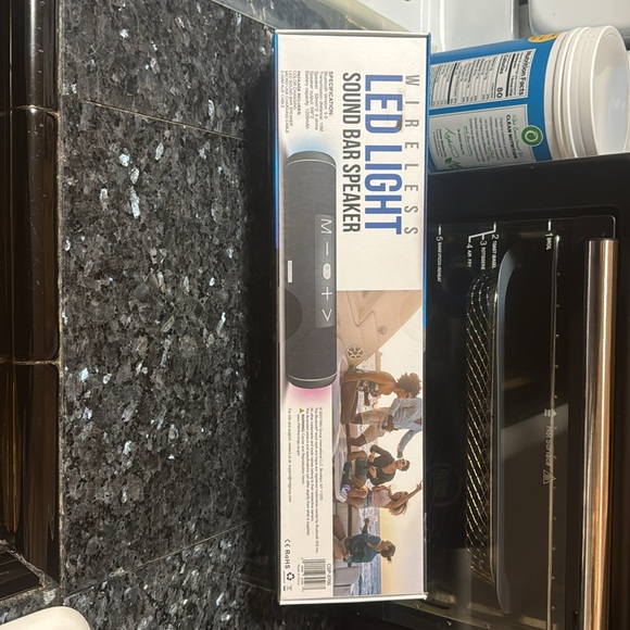 Wireless LED speaker - Picture 5 of 9